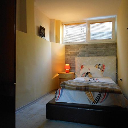 Hostel Del Mar Varna Buitenkant foto