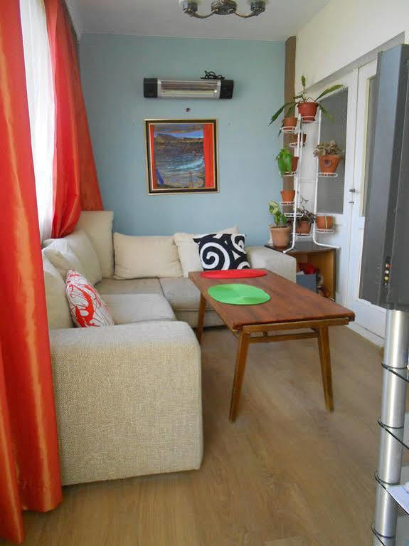 Hostel Del Mar Varna Buitenkant foto